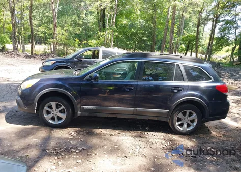 2013 Subaru Outback 2.5I Limited z USA, uszkodzony, nr VIN 4S4BRCKC0D3251043